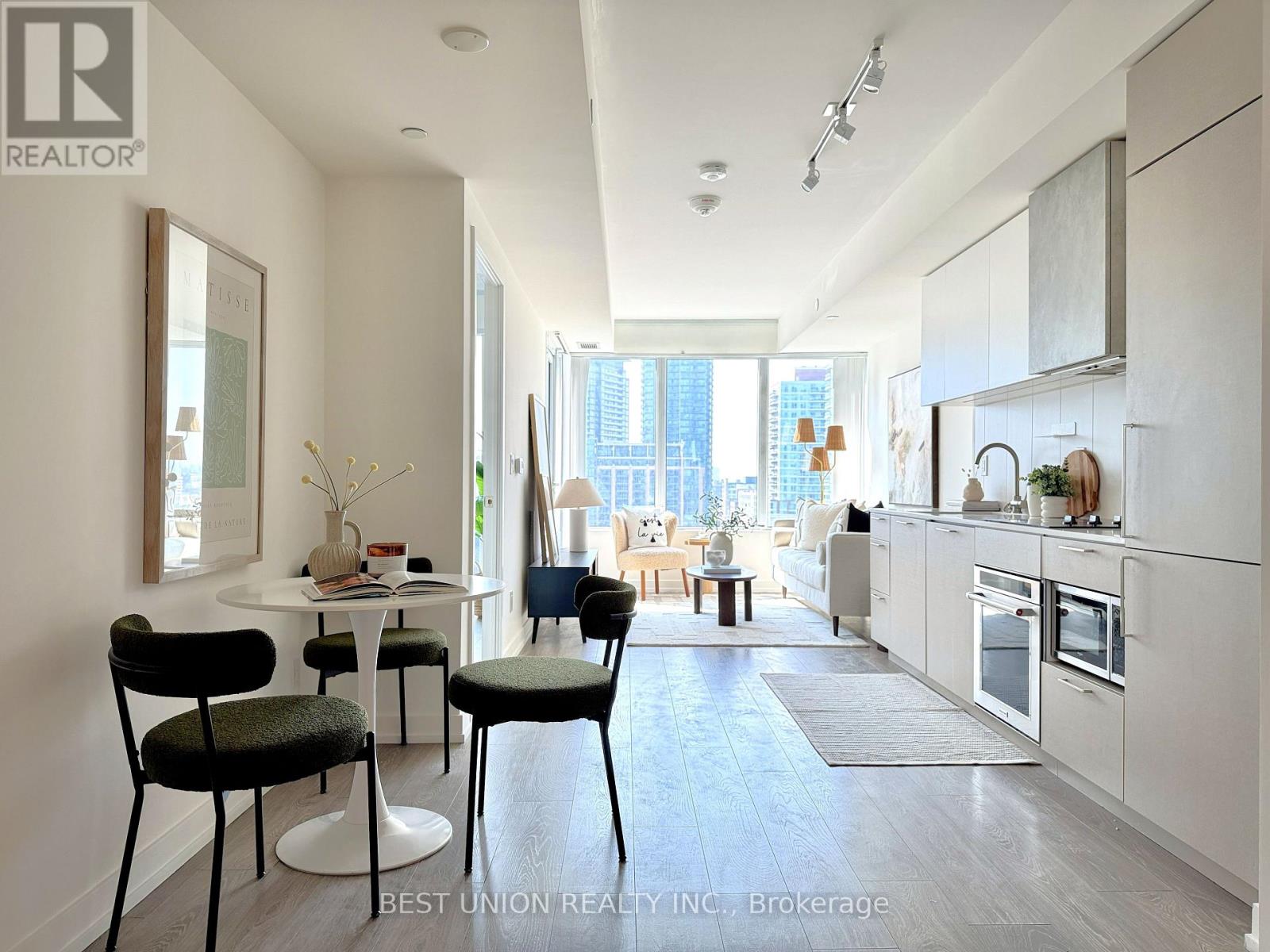 Photo 1 of 13 — 1210 - 19 WESTERN BATTERY ROAD Unit 1210, Toronto (Niagara), ON M6K0E3