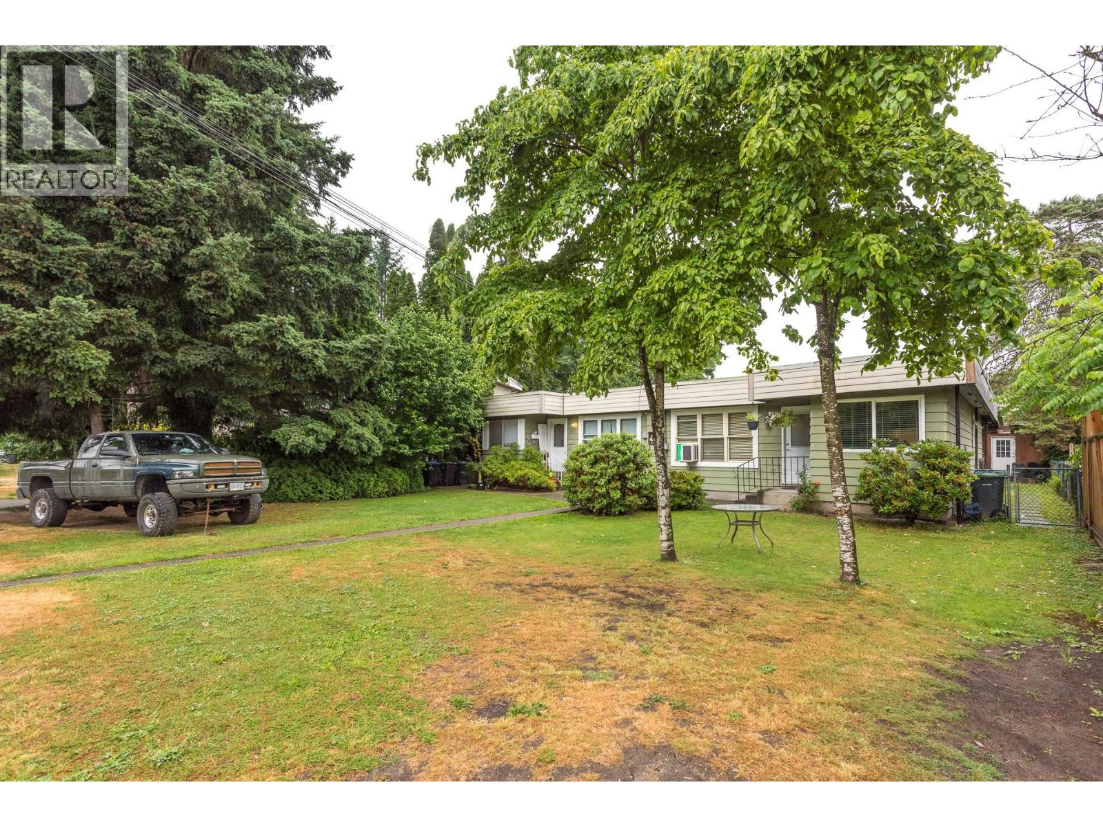 2031 MANNING AVENUE
