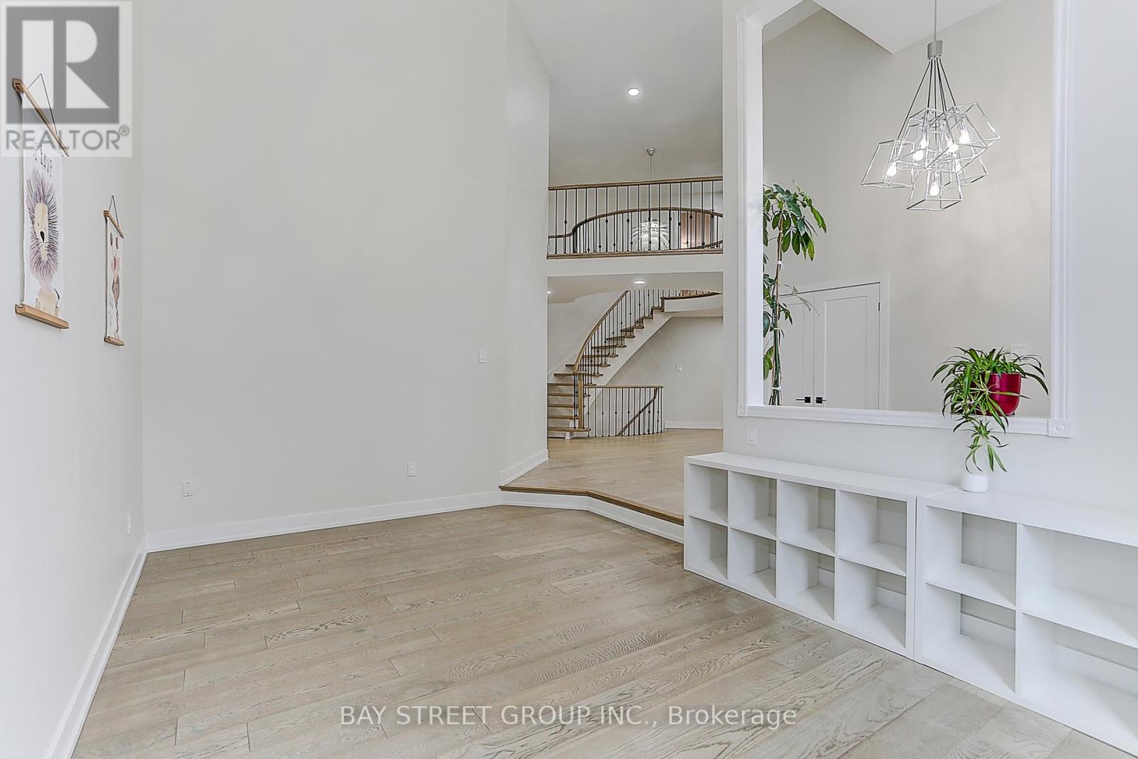955 PORTMINSTER COURT