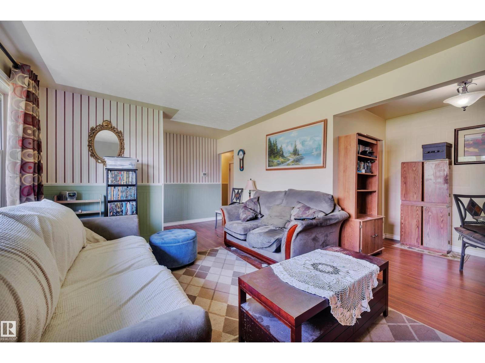 13411 112 ST NW