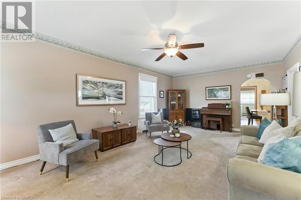 31 MINTERN Avenue