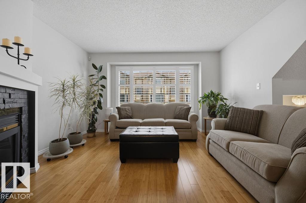 17624 96 AV NW