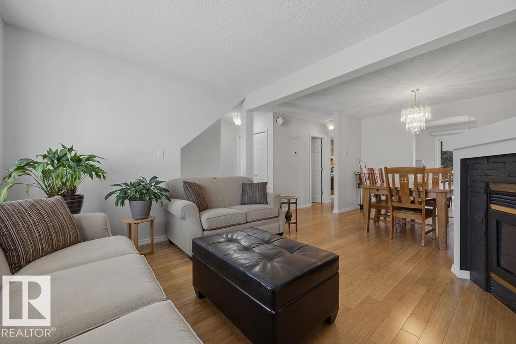 17624 96 AV NW