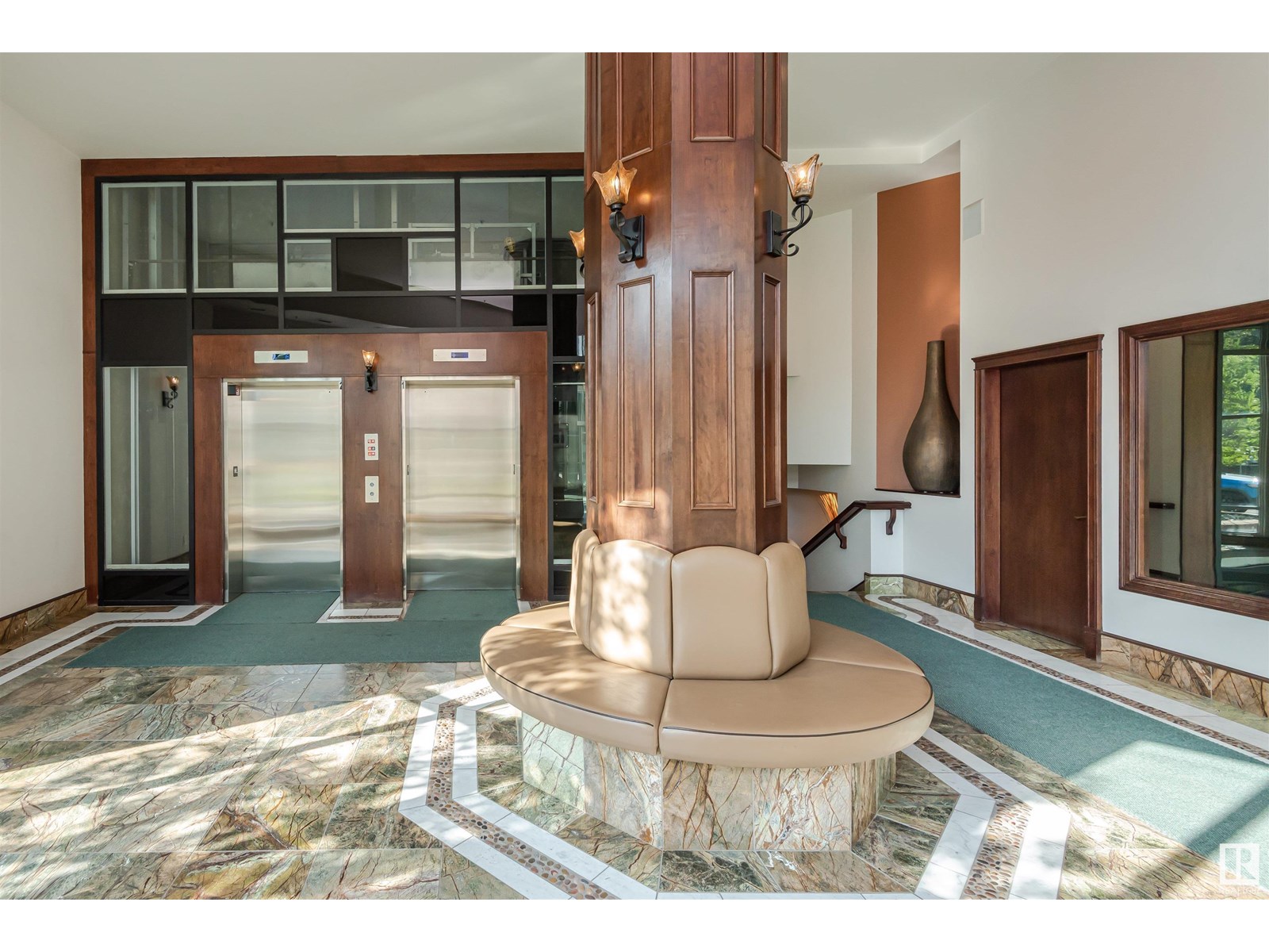 #506 10142 111 ST NW NW