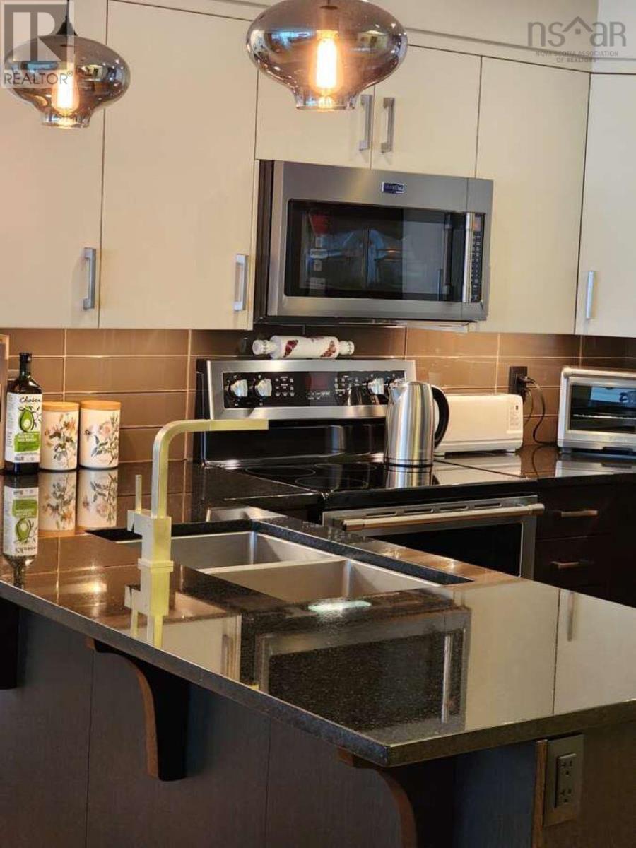 1207 1445 South Park Street