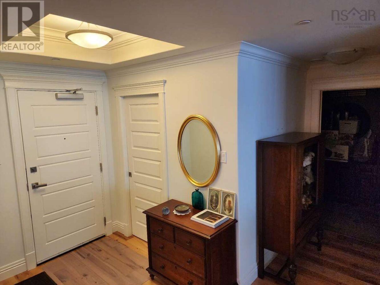 1207 1445 South Park Street