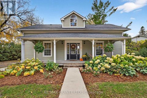 15 TALBOT STREET Prince Edward County (Picton Ward) ON K0K2T0