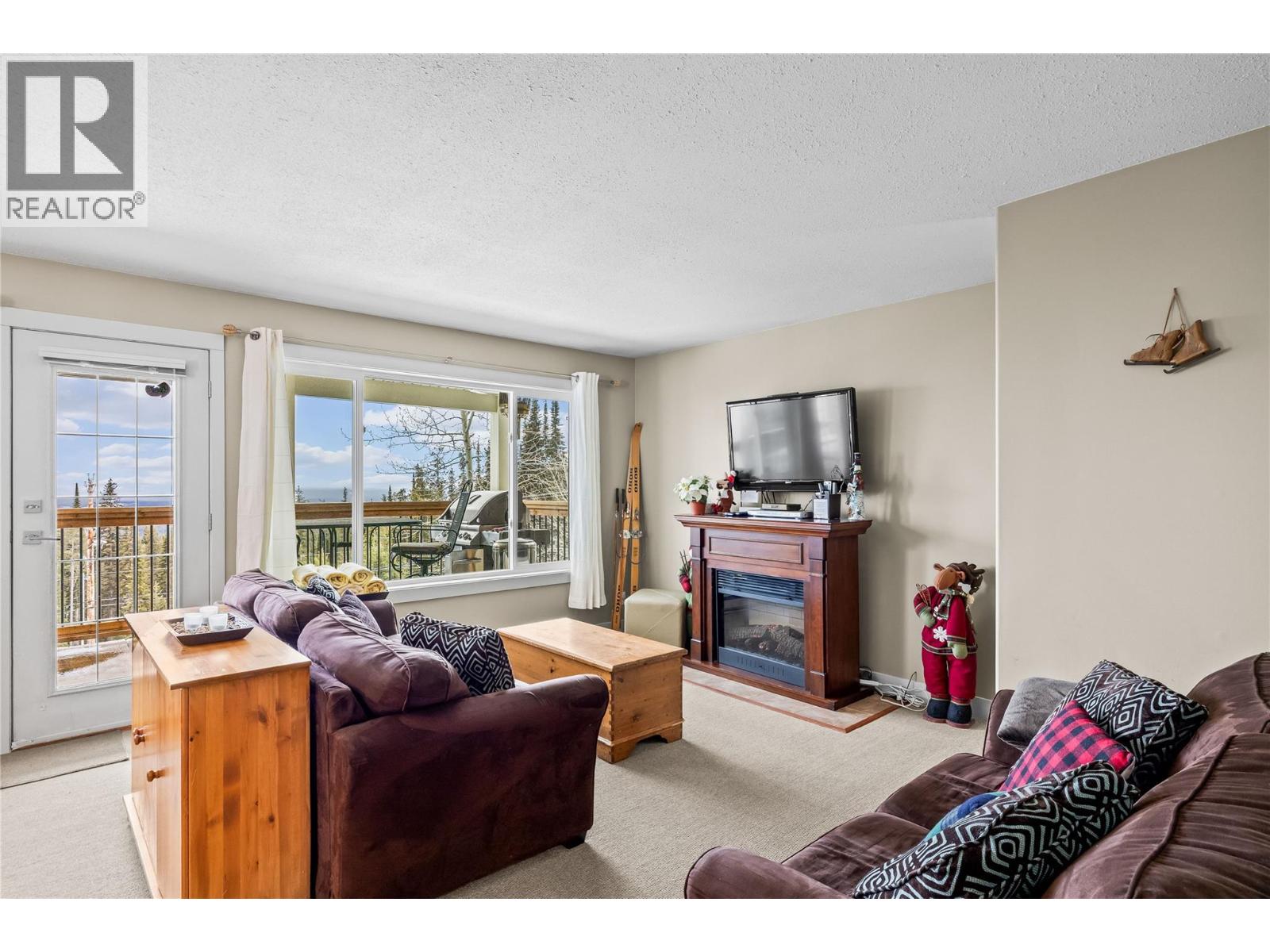 4857 Snow Pines Road