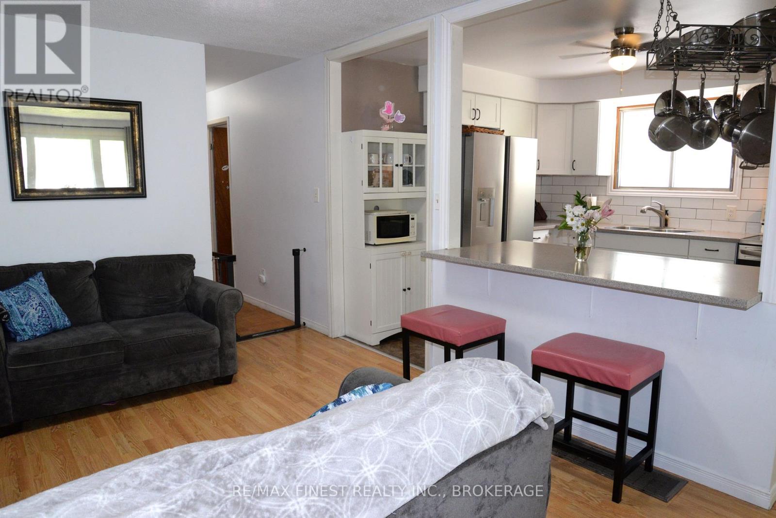 48 ABBEY DALE COURT