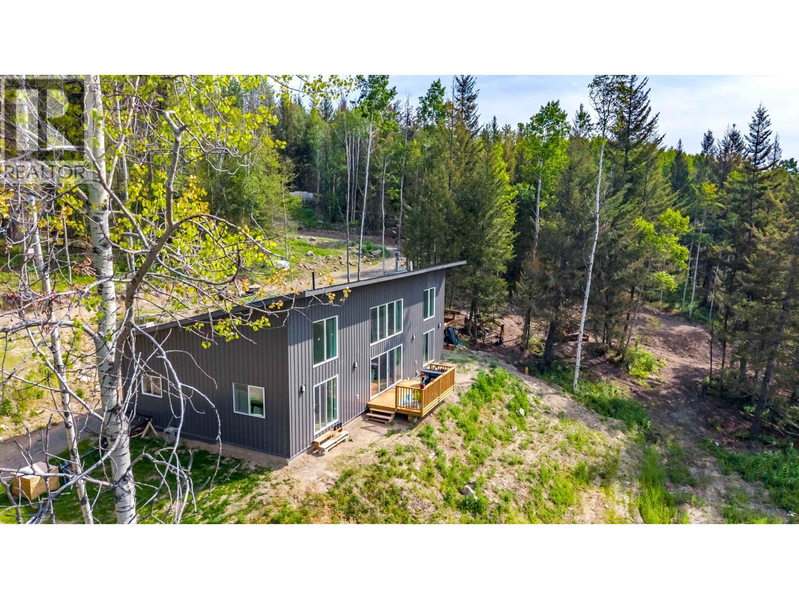6282 HILLSIDE DRIVE