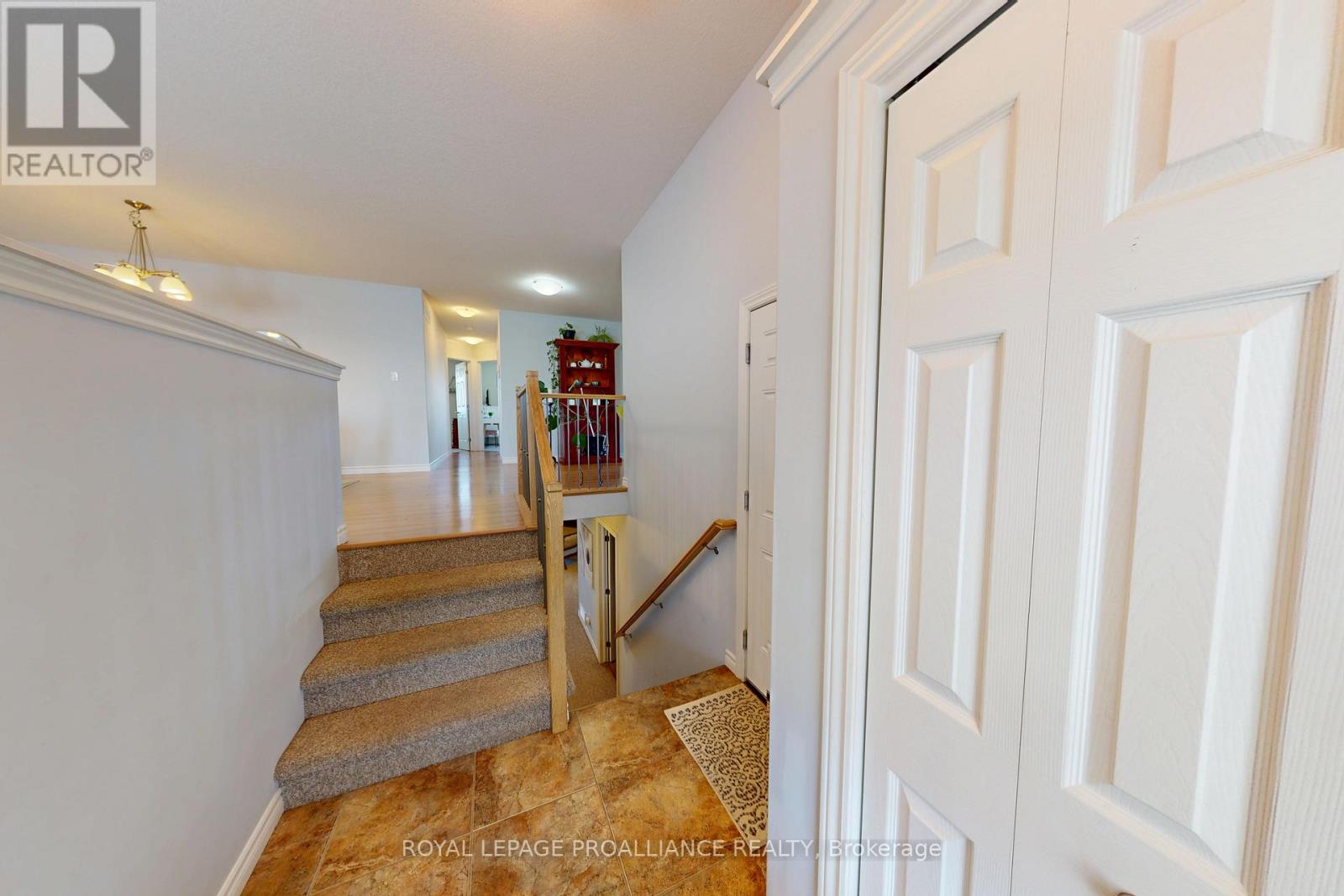 121 GREENHILL LANE