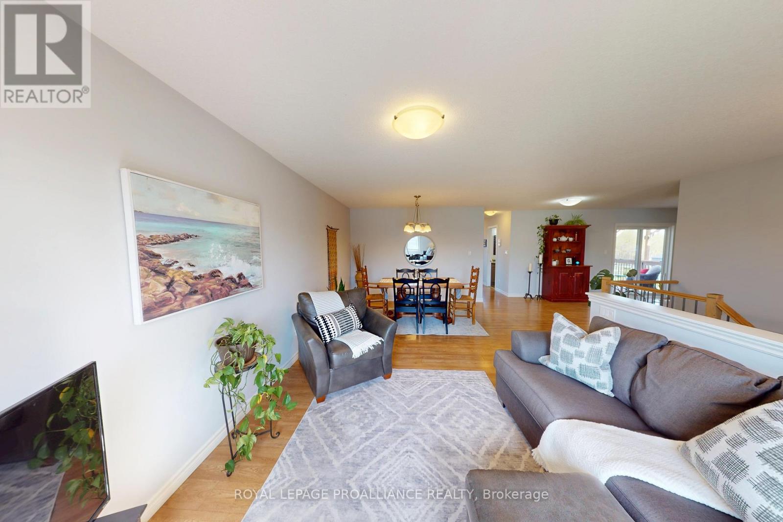 121 GREENHILL LANE