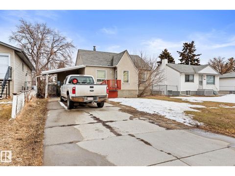 10621 153 ST NW Edmonton AB T5P2C4