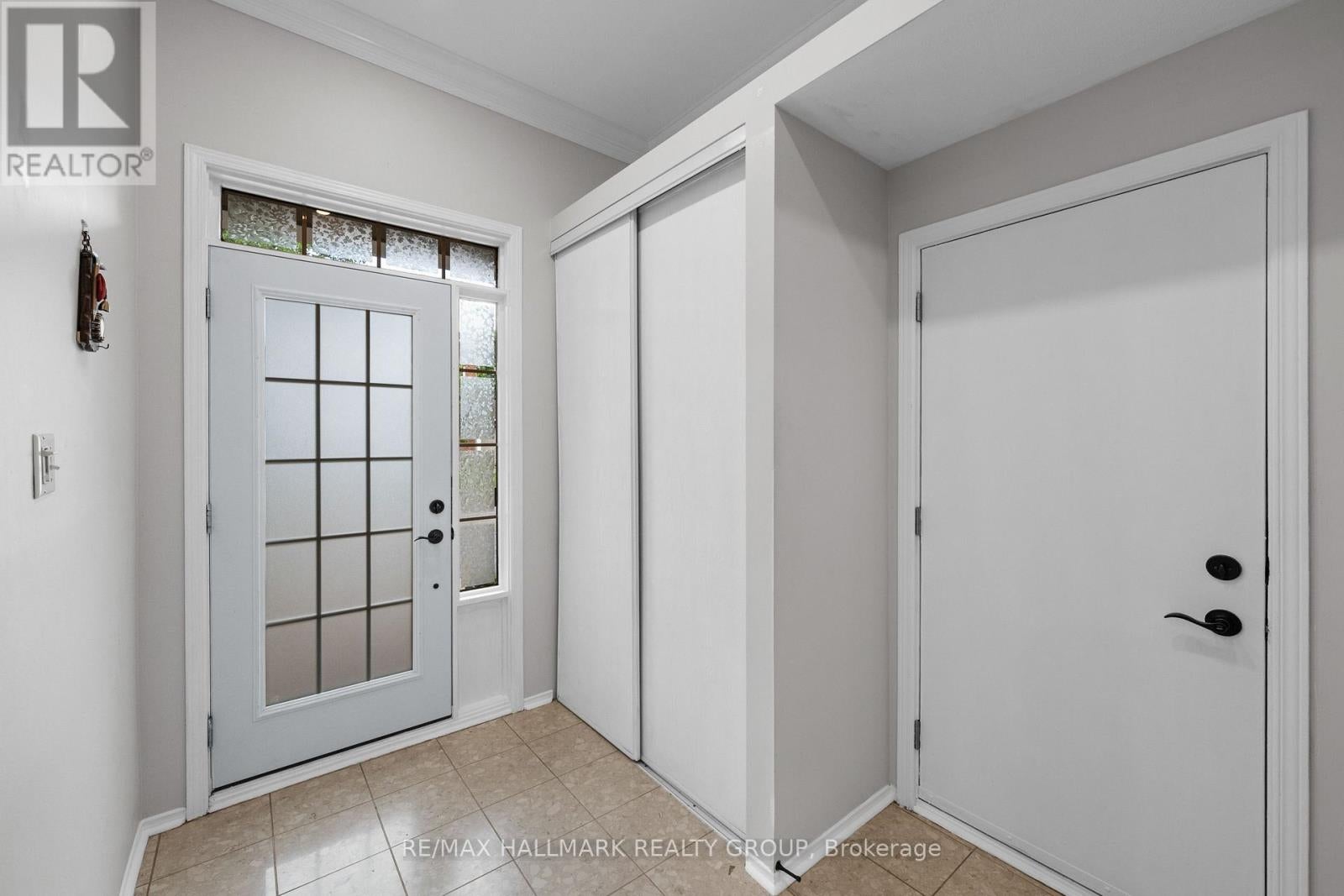 2104 SANDY OAKS DRIVE