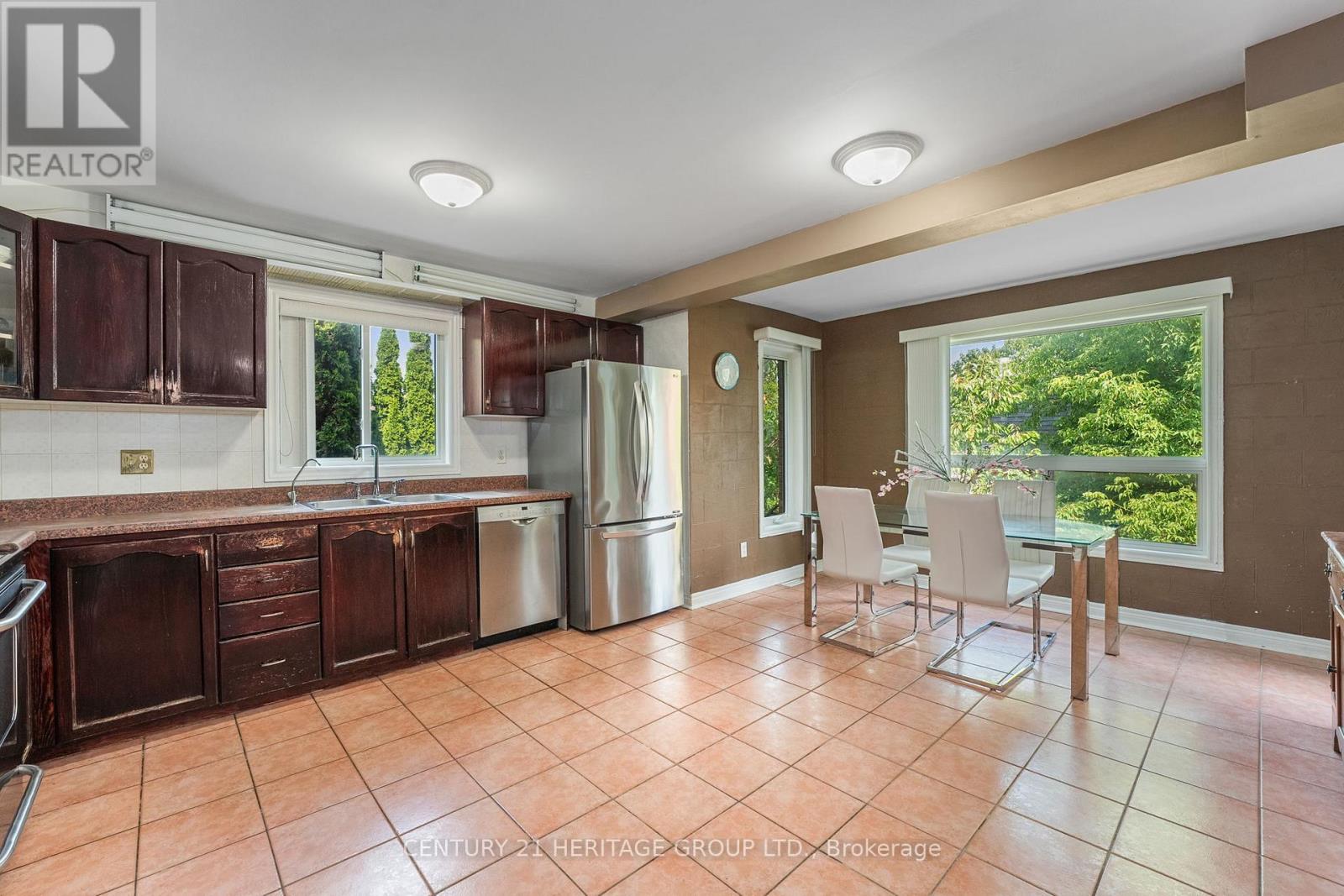 21 BRENT ROAD