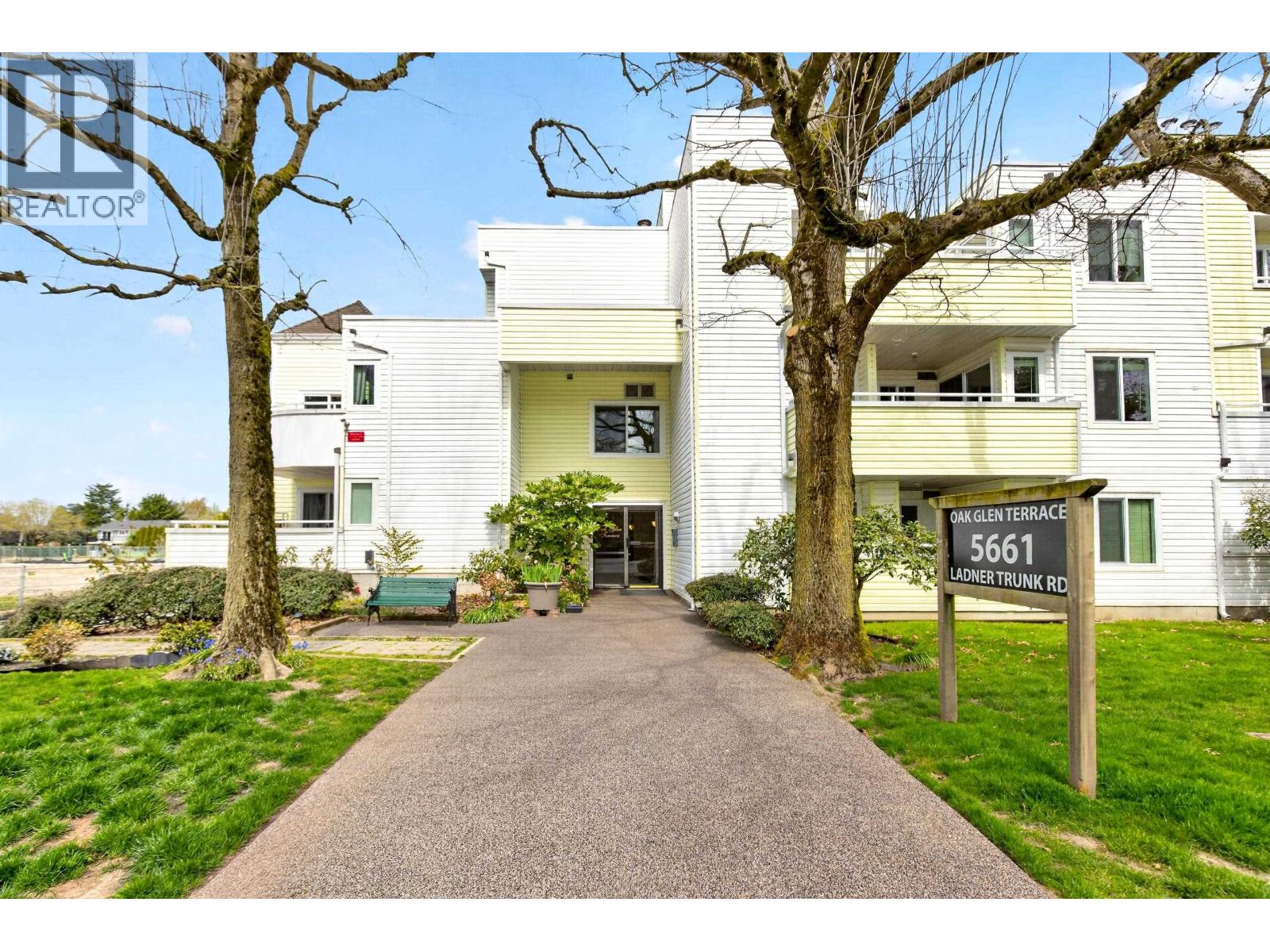 19 5661 LADNER TRUNK ROAD