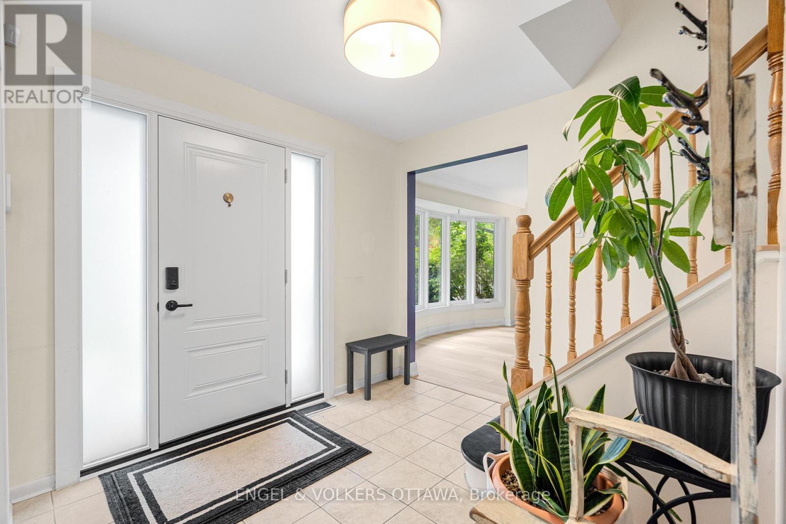2343 WHITEHAVEN CRESCENT