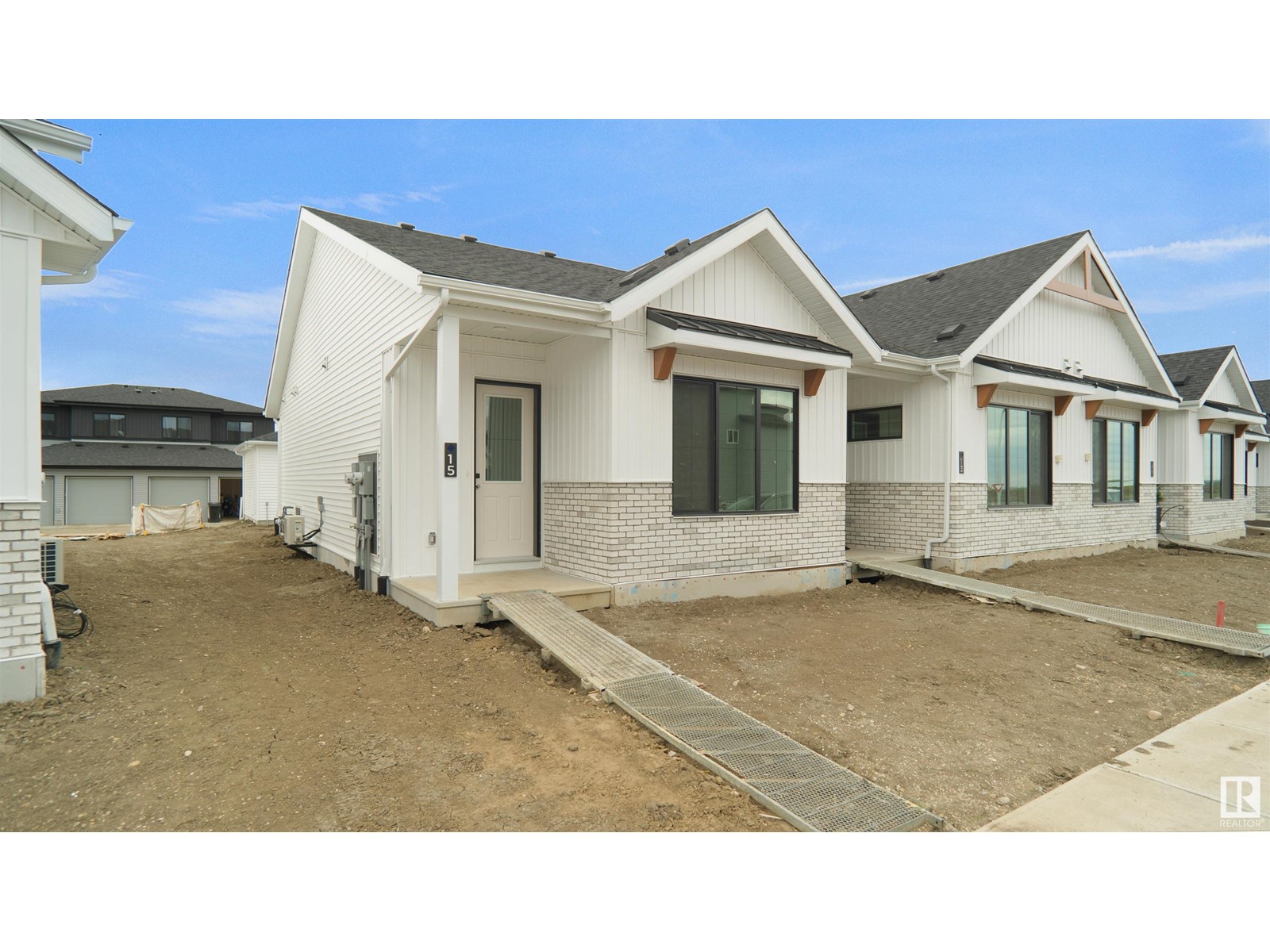 15 DEER MEADOW CR