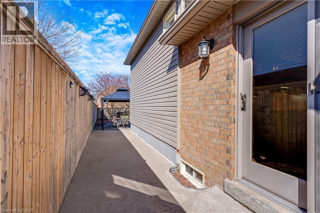 77 MCTAGUE Drive