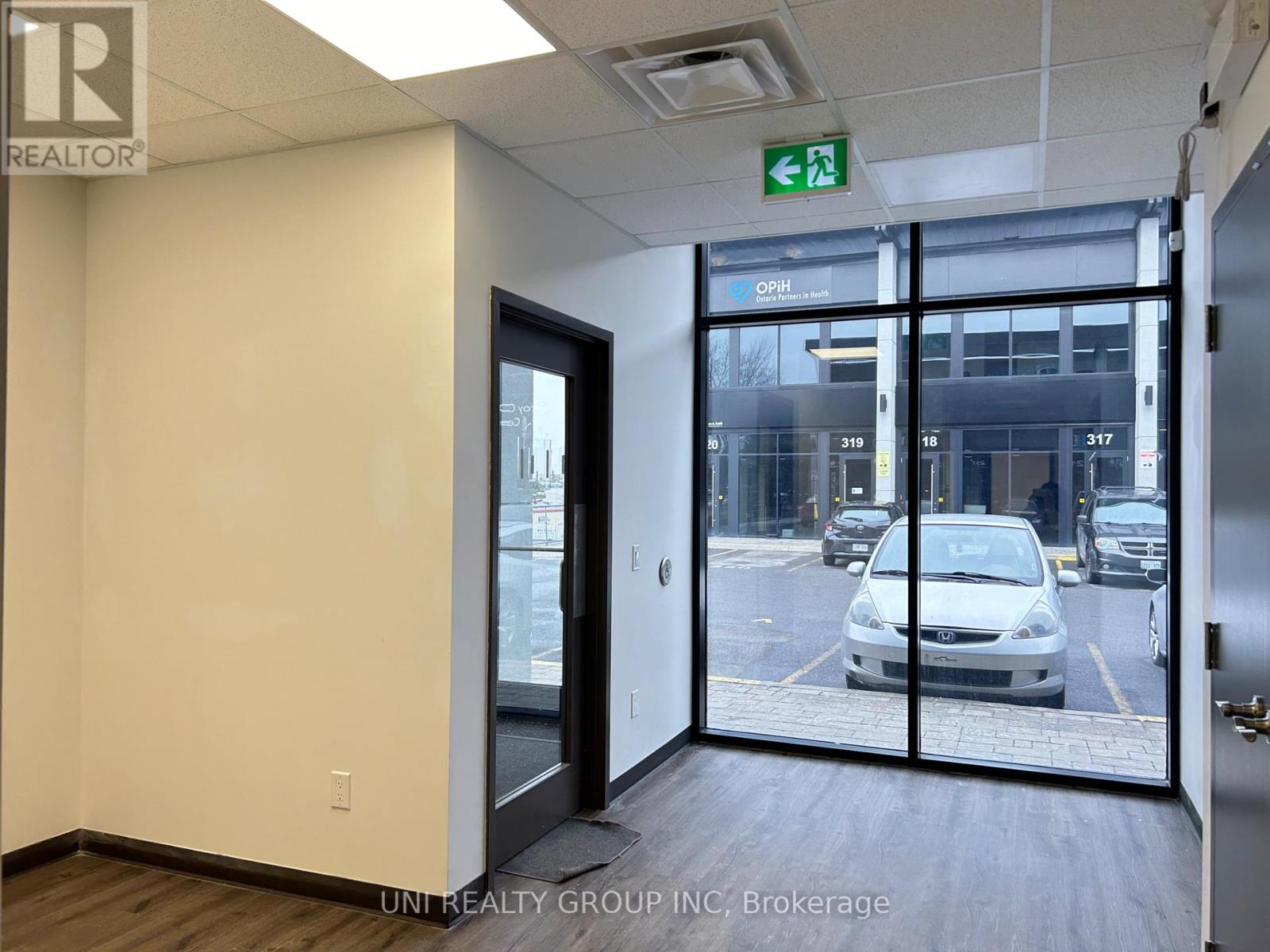 217 - 2310 ST LAURENT BOULEVARD