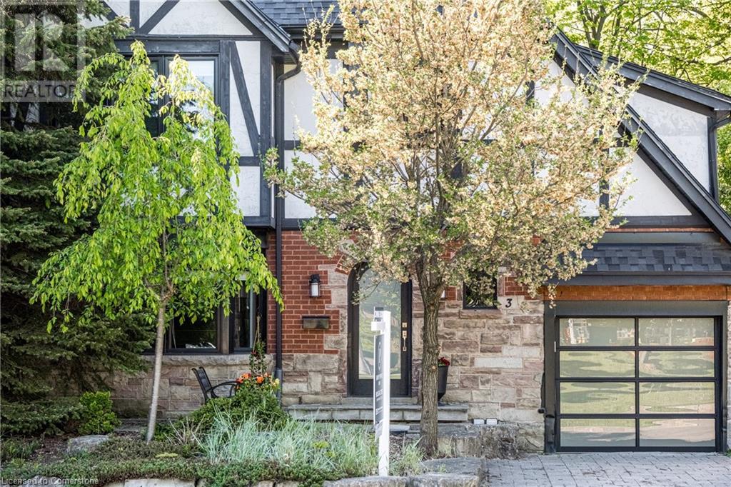 3 OAKWOOD Place