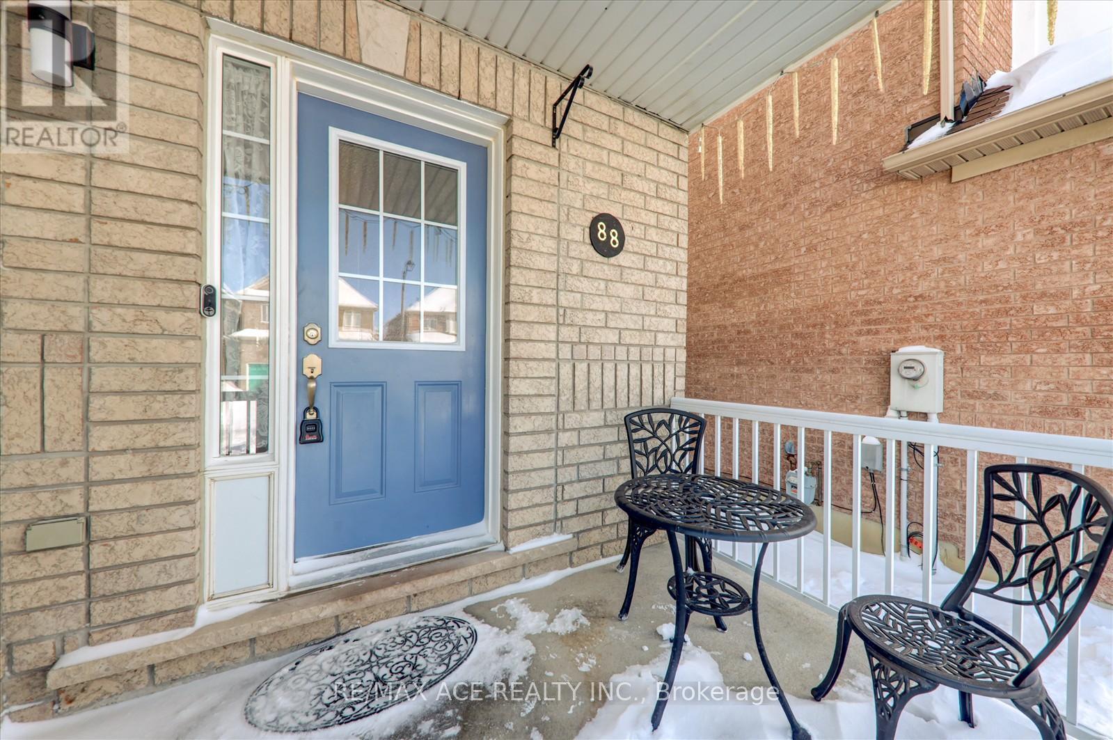 88 KETTLEWELL CRESCENT