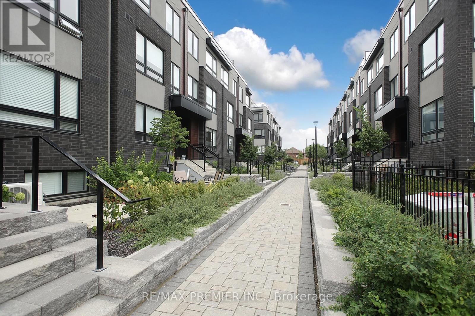 312 - 1100 BRIAR HILL AVENUE