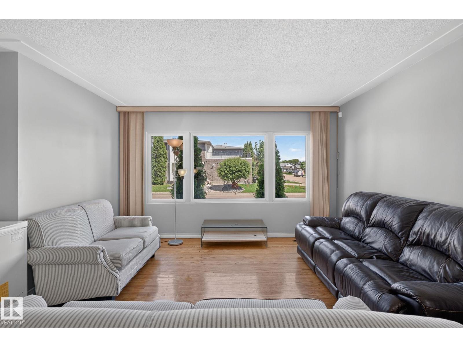 12238 48 ST NW