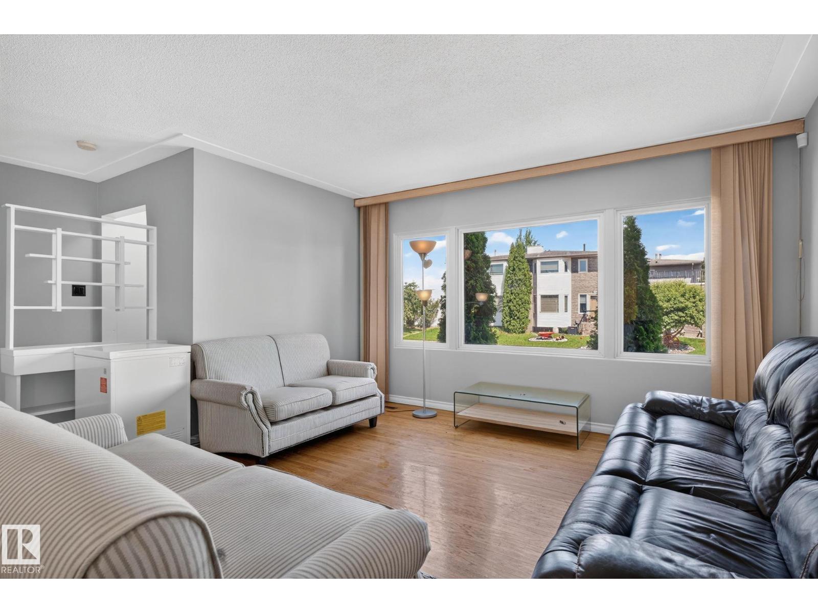 12238 48 ST NW