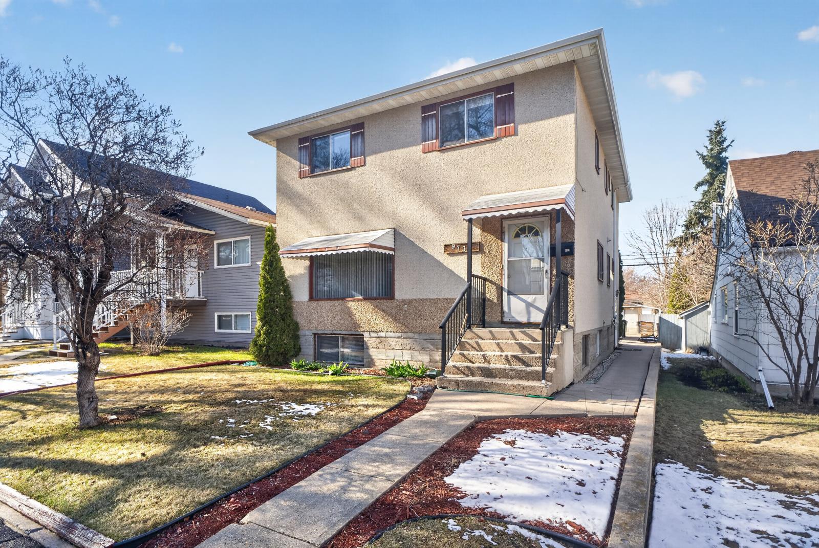 9732  75 Ave NW