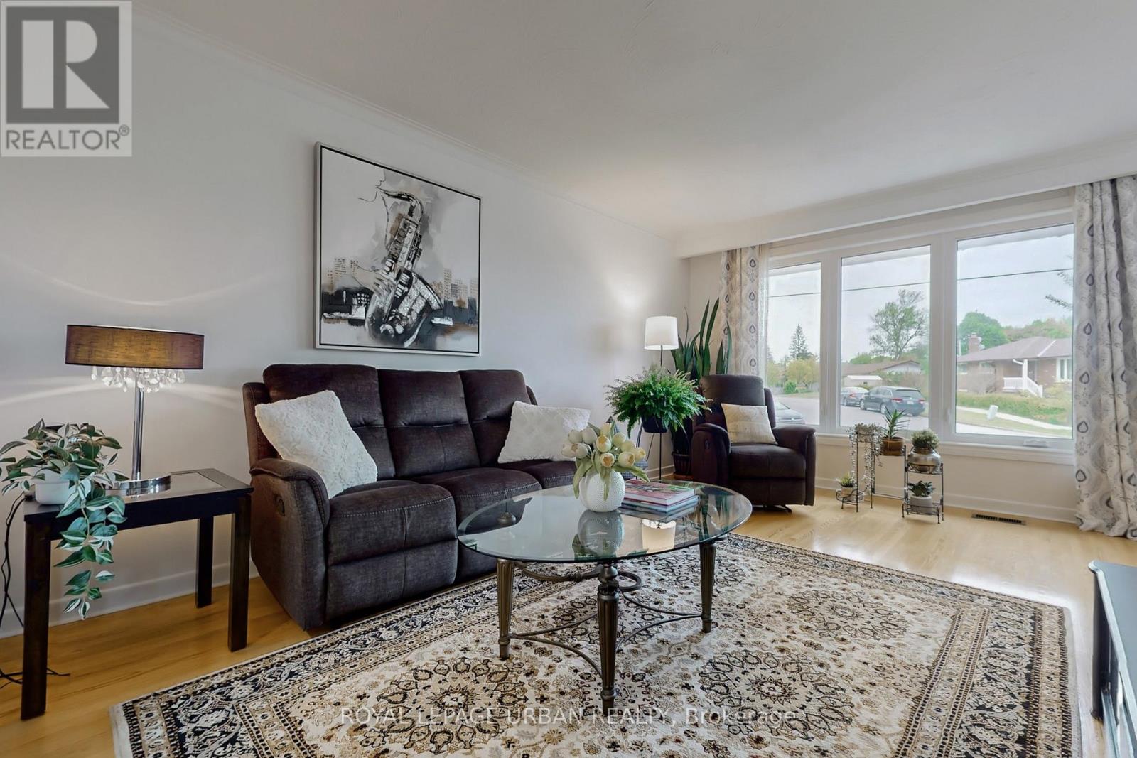 98 SILVIO AVENUE