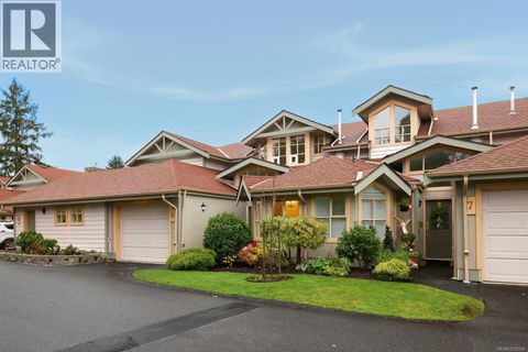 8 500 Marsett Pl Saanich BC V8Z7J1