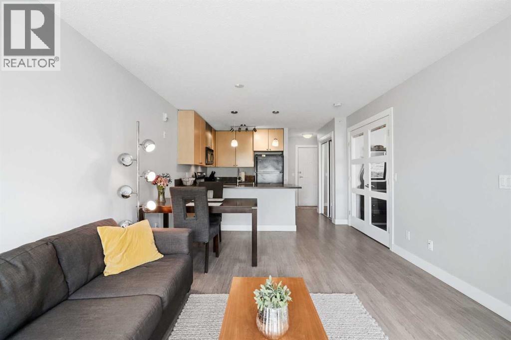 312, 25 Richard Place SW