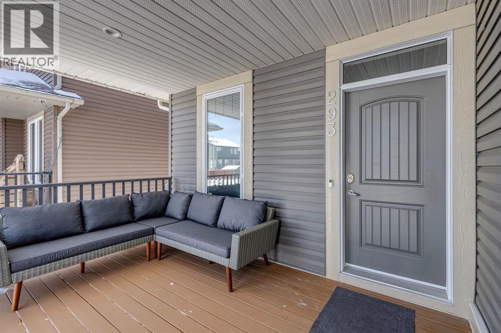 293 Boulder Creek Crescent