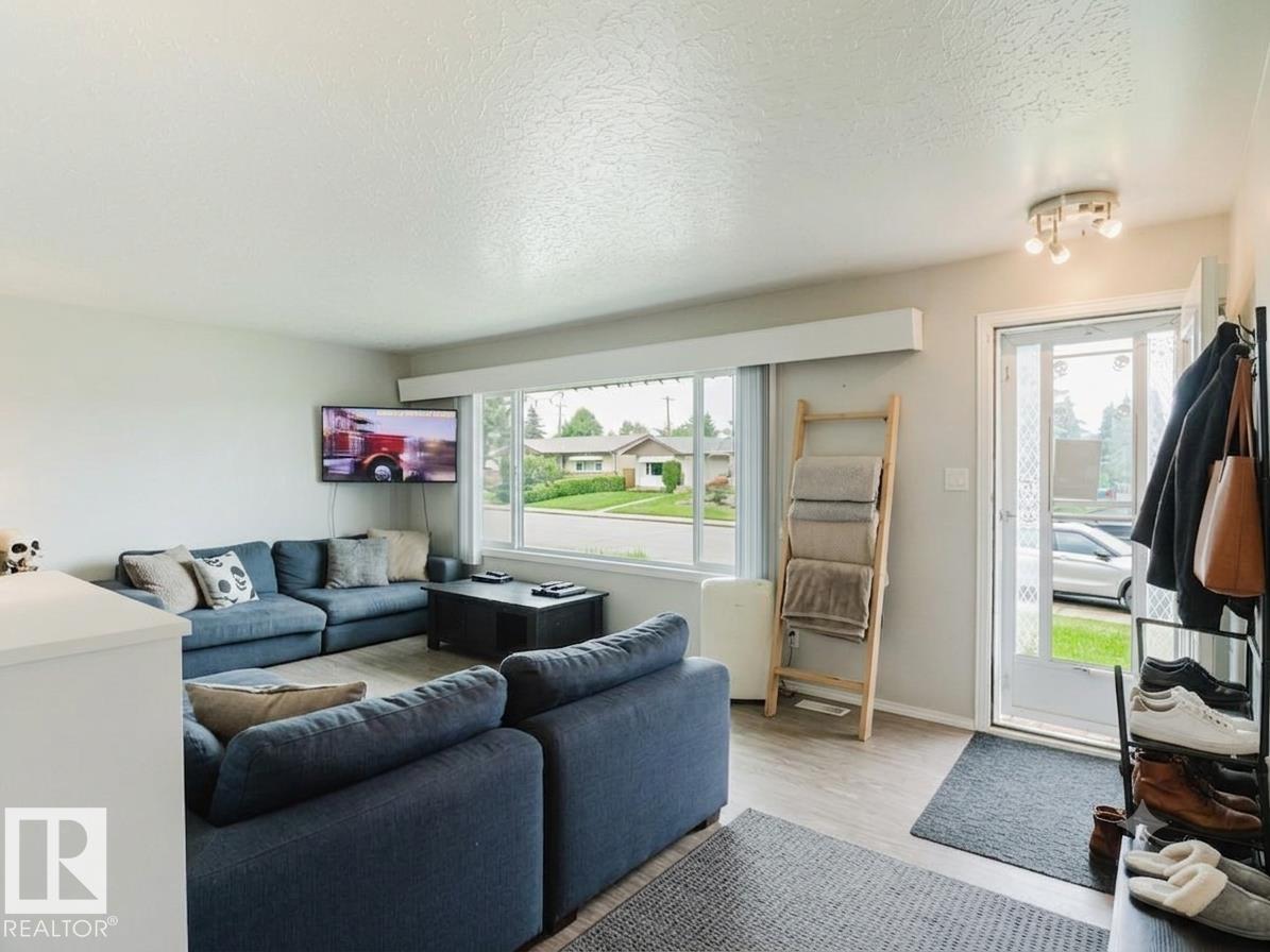 7515 130 AV NW