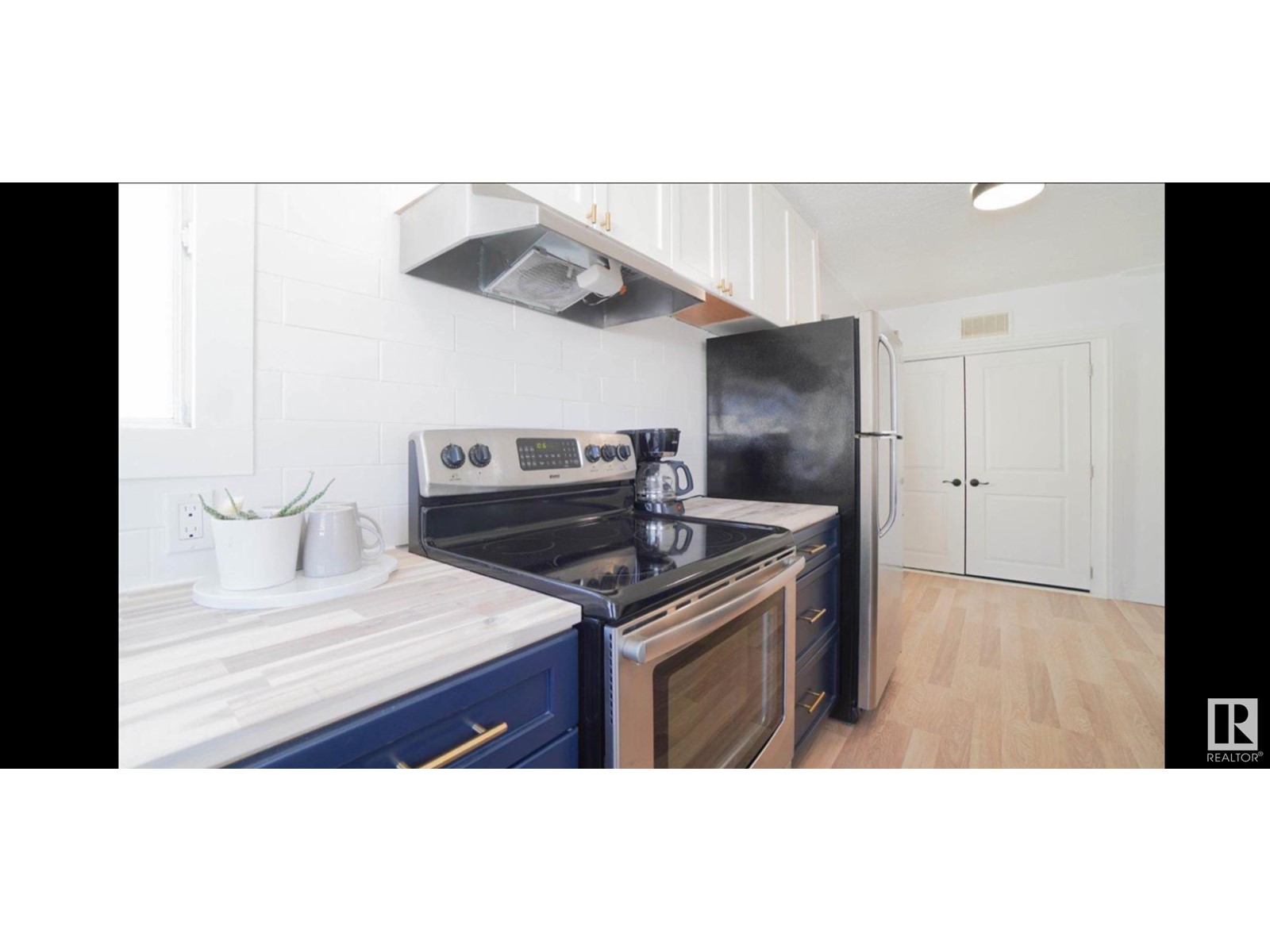 11308 91 ST NW