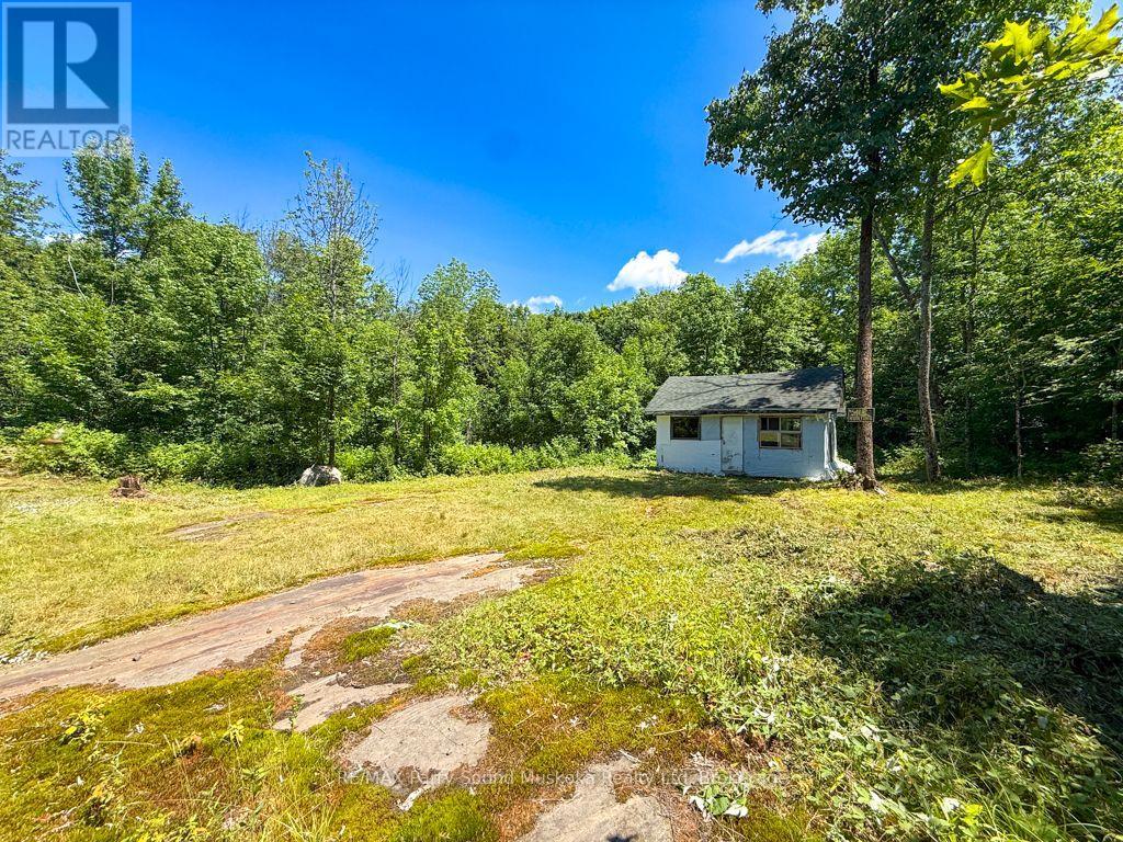 17 WHITE BEAVER TRAIL