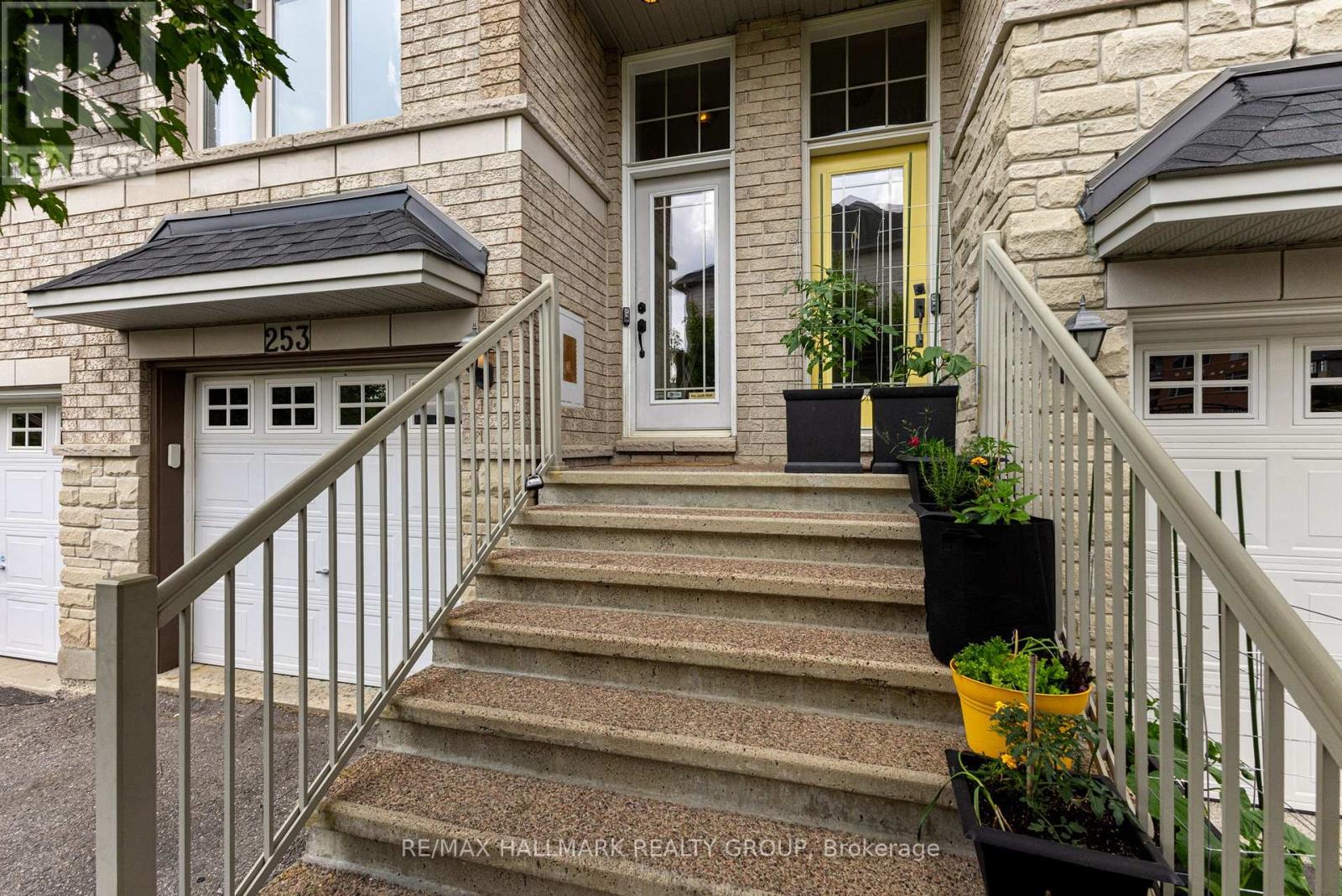 253 STROGET PRIVATE