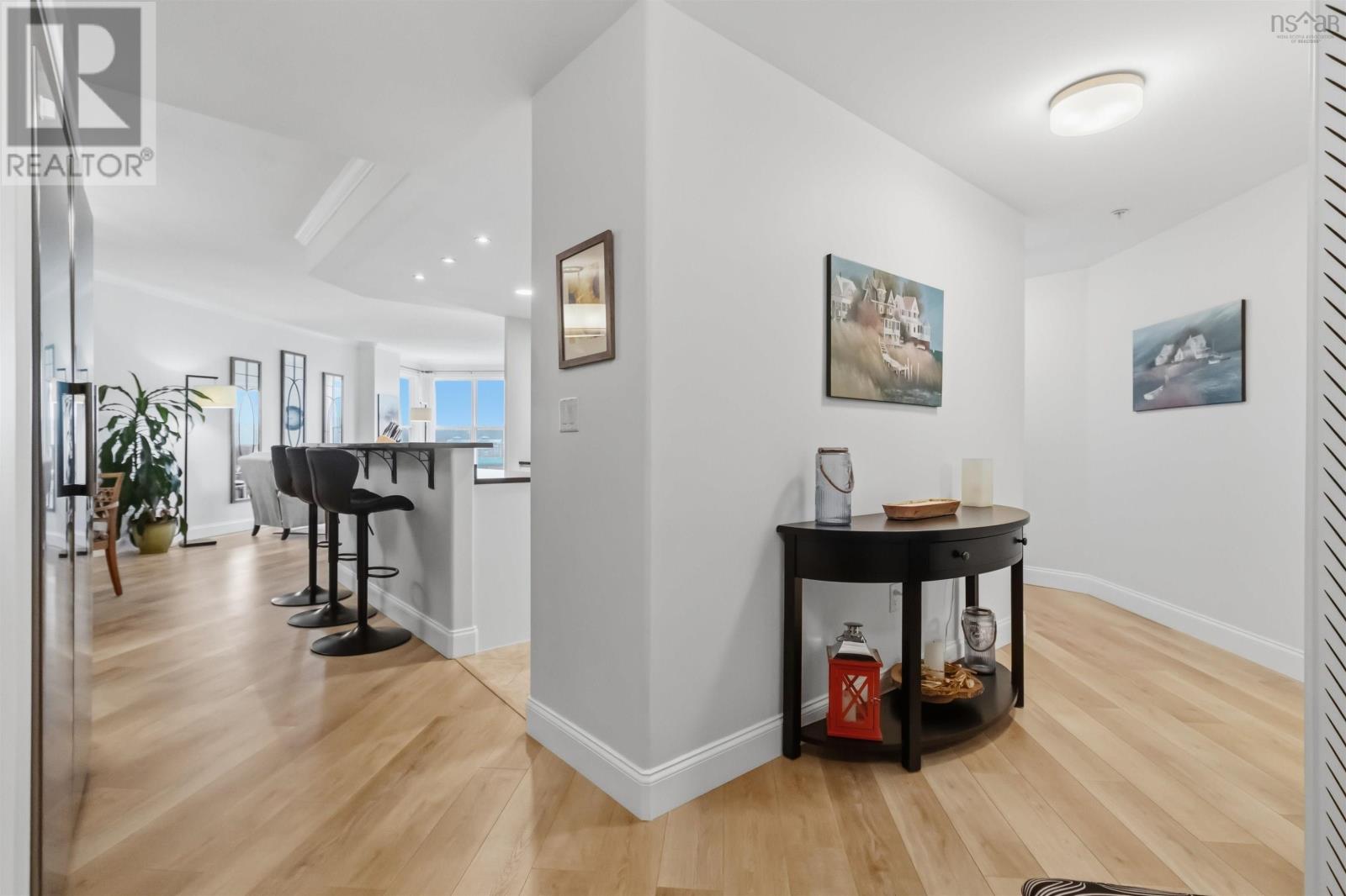 305 36 Southgate Drive