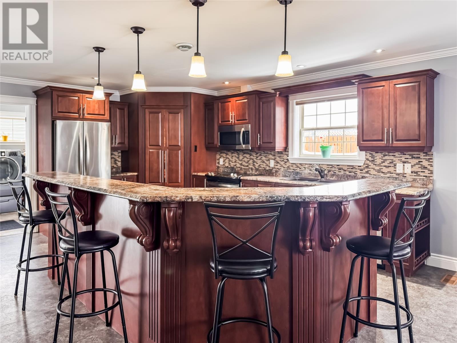 129 Greenwood Street W