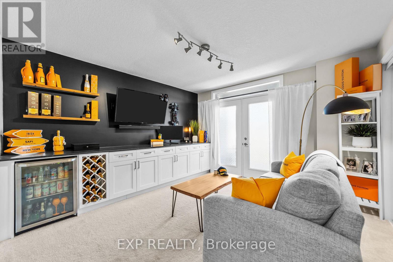 39 - 177 EDGEVALLEY ROAD