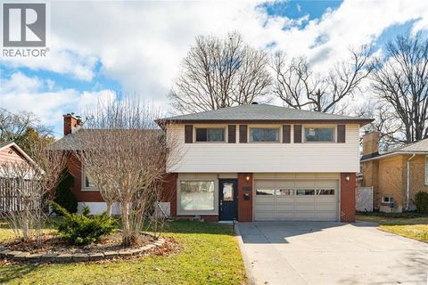 1174 Colborne ROAD Sarnia ON N7V3L1
