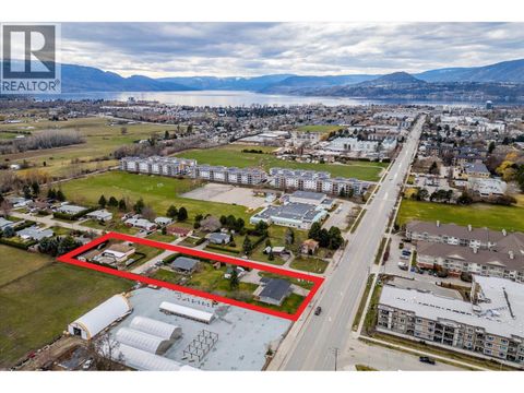 3219 St. Amand Road Kelowna BC V1W3P2