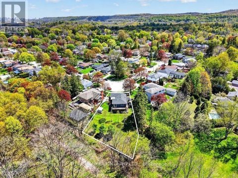 55 SUNRISE CRESCENT Hamilton (Dundas) ON L9H3S1