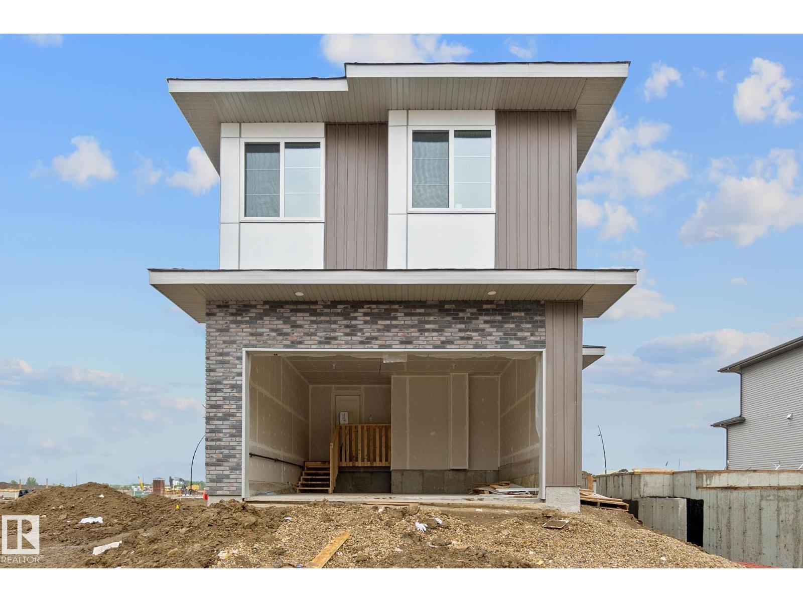 2508 210 ST NW