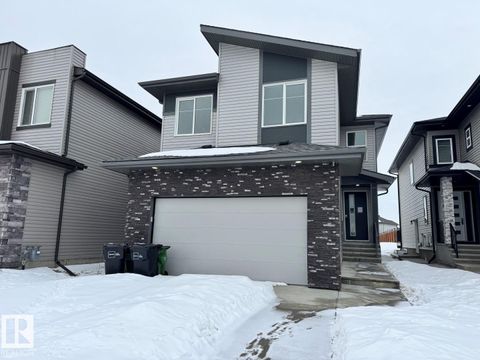 17124 68 ST NW Edmonton AB T5Z0W3