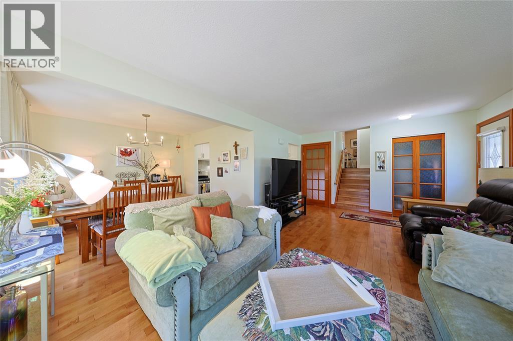 22 Turner DRIVE
