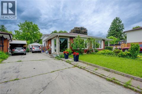 74 MARKWOOD Drive Kitchener ON N2M3H6