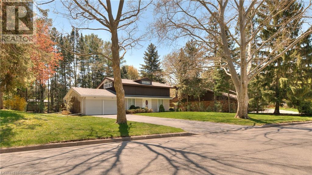 32 NEWMAN Drive