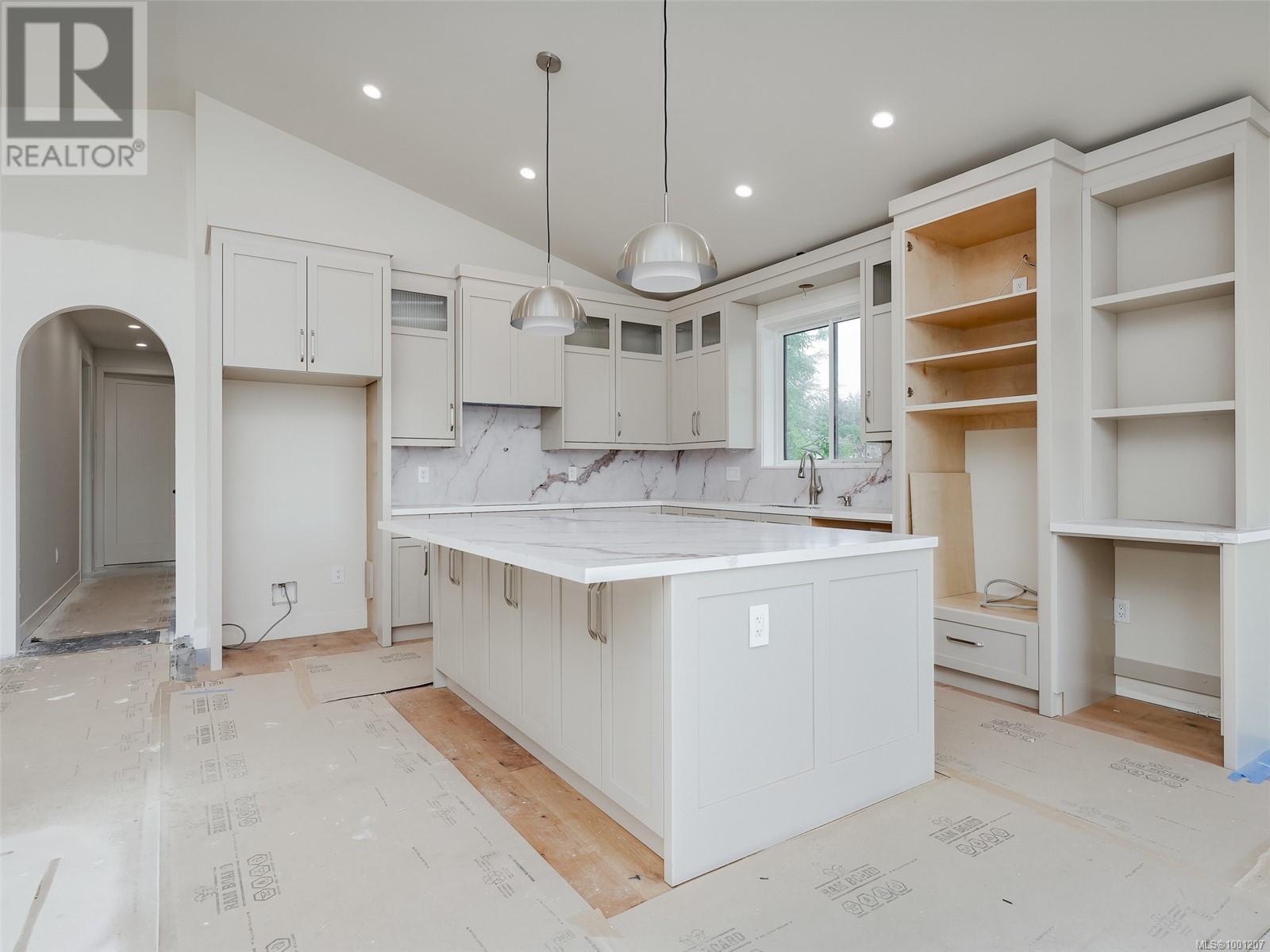 Lot B 1646 Kenmore Rd